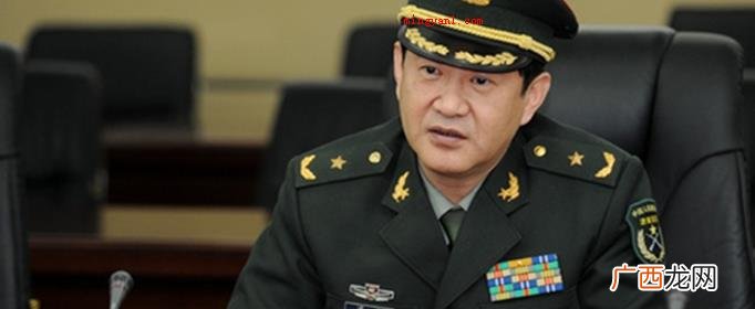 7式军装的官职肩章在维持原来图案设计不会改变的根基上 少将是什么级别的干部?
