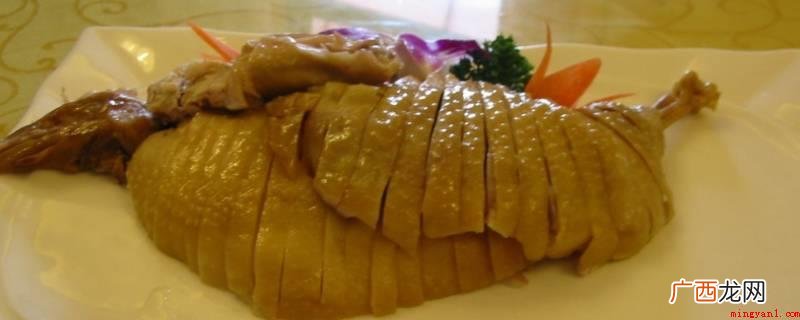 豫菜代表菜有桶子鸡、洛阳水席、道口烧鸡、鲤鱼焙面、羊肉炕馍等 豫菜代表菜有哪些