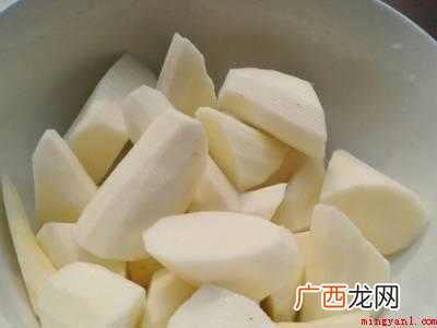 蹄膀炖汤怎么做好吃的具体操作步骤 蹄髈炖汤怎么做好吃
