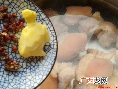 蹄膀炖汤怎么做好吃的具体操作步骤 蹄髈炖汤怎么做好吃