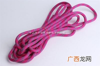 降落伞绳子是什么材质,降落伞的绳子很结实吗?