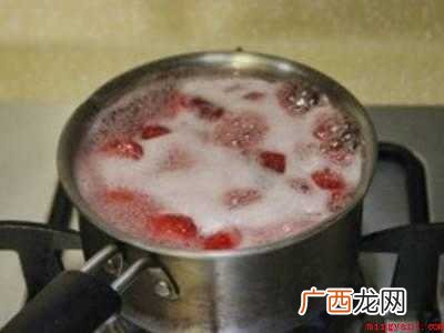 冰糖草莓的糖浆怎么熬