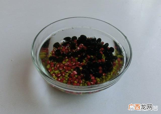 三豆汤的做法,三豆汤怎么煮好吃，三豆汤的做法及详细步骤？