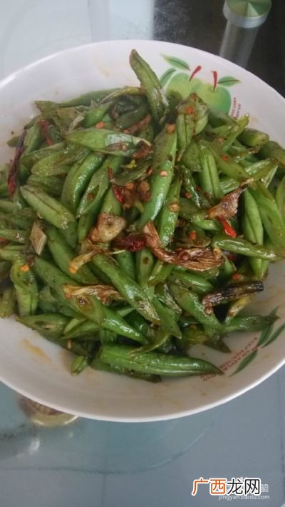 长豆角怎么炒好吃,烀长豆角的家常做法？