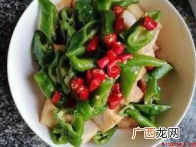 鱼豆腐和啥菜炒好吃