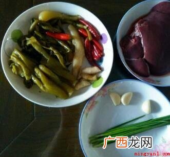 猪肝炒熟之后要独立起锅摆盘 猪肝怎么炒又嫩又好吃