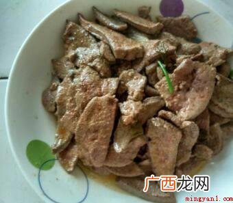 猪肝炒熟之后要独立起锅摆盘 猪肝怎么炒又嫩又好吃