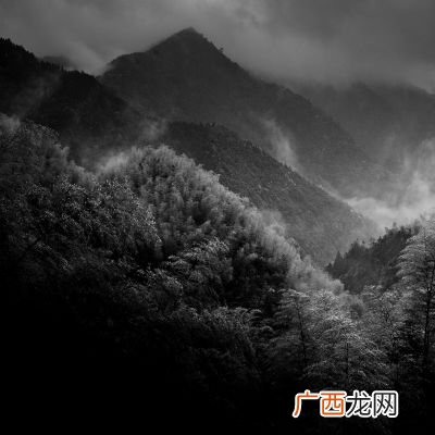 空蒙是什么意思,上下空蒙是成语吗？