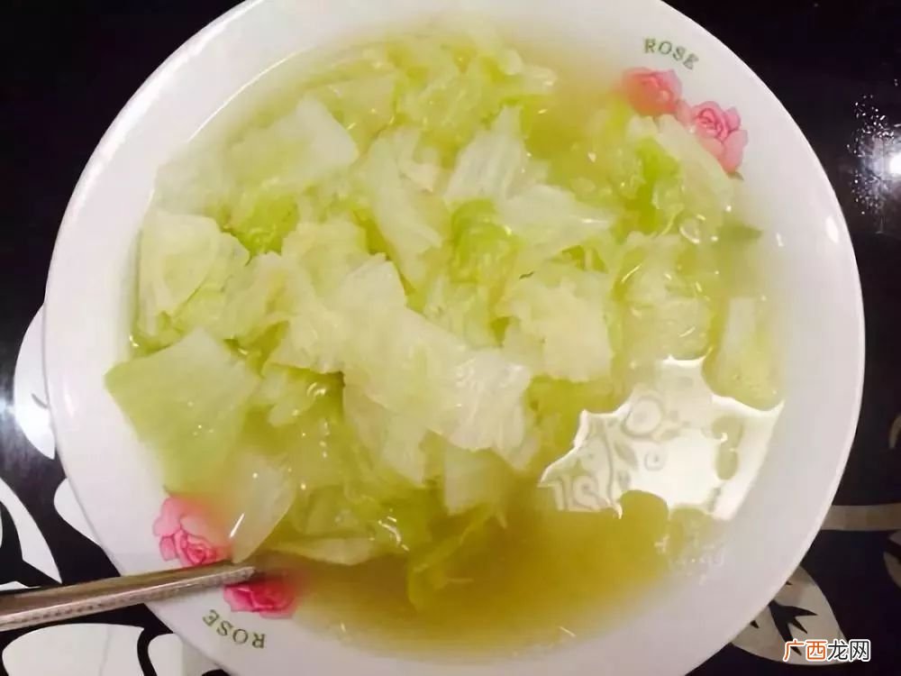 吃清水煮白菜的好处,白菜豆腐汤的热量是多少？