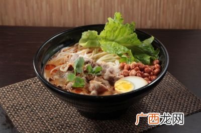 排空气法收集气体从哪个管进行,多功能集气瓶使用原理？