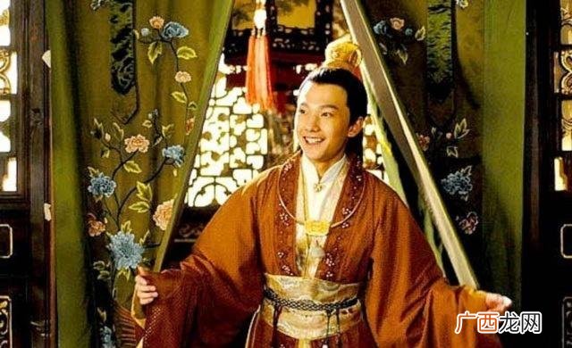 杨洋在电视剧红楼梦里扮演什么角色,李一桐红楼梦中演谁？