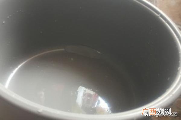 如何使用电饭煲蒸米饭,怎么用电饭煲煲饭?