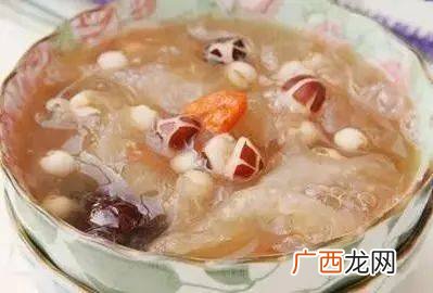 莲子百合排骨汤有什么功效,排骨莲子黄芪汤做法？