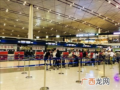 机场怎么办理托运,哈尔滨太平机场托运流程？