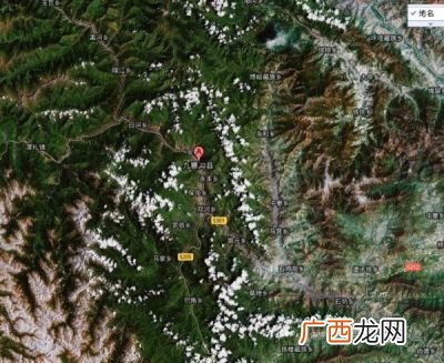 九寨沟地理位置在哪里,九寨沟文化背景？