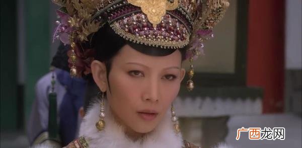 甄嬛传里宝娟是皇后的人么,甄嬛传宝娟哪一集死的？
