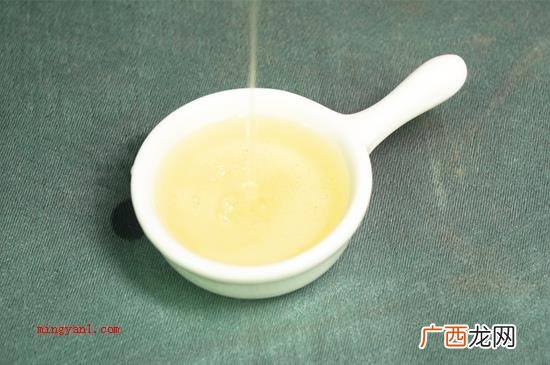 色拉油是新标准一级油,指的是多种多样绿色植物石油 色拉油是什么油