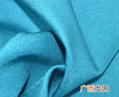 羽绒服面料锦纶和涤纶哪个好,羽绒服里子面料锦纶好，还是聚酯纤维好？