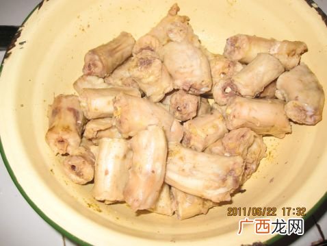 鸡脖子的做法,乡巴佬鸡脖子做法？
