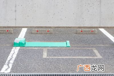 什么叫分格缝,分格缝构造要点?