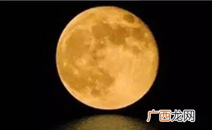 月亮的公转和自转周期是多少,月球的公转和自转形成了什么？