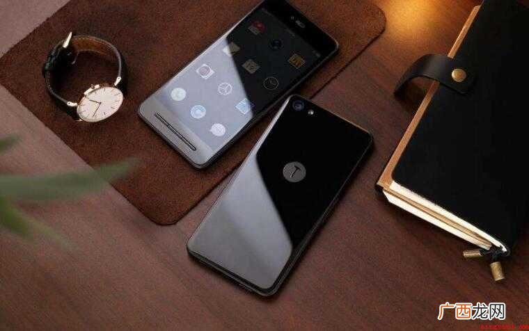 锤子手机创始人是谁