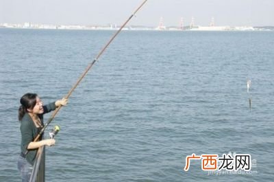 新手如何学习钓鱼,初学者钓鱼8个基本功野钓技巧？