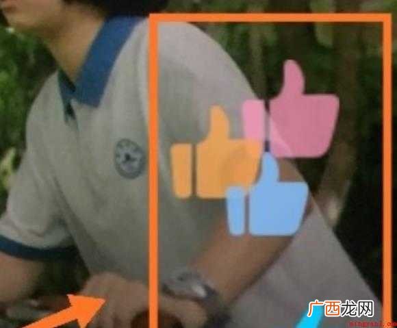 qq自动点赞怎么设置