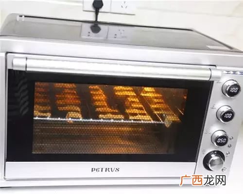 烤箱烤苹果片要烤多久,烤箱做果干需要烤多久？