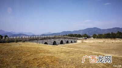 是暴晒还是曝晒,“暴晒”跟“曝晒”有什么不同？