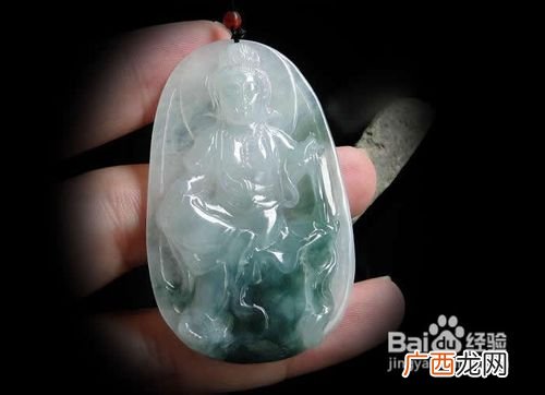 乌鸡种翡翠是什么,什么是乌鸡种翡翠？乌鸡种翡翠有什么特点？