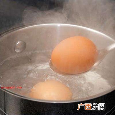 鸡蛋冷水下锅煮10分钟为宜 鸡蛋冷水下锅煮几分钟？