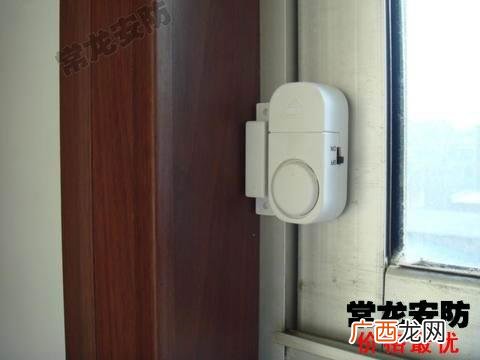 门磁是什么东西,防火门门磁与闭门器是两样东西吗？