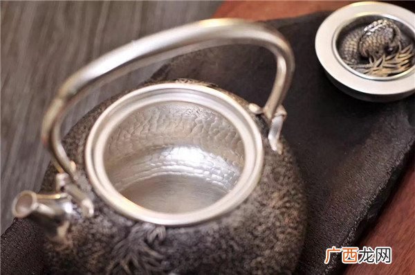 银子变黑怎么办,什么能使银快速变黑？