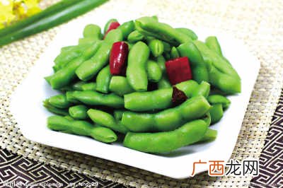 黄豆是毛豆吗,黄豆和毛豆是一种豆子吗？