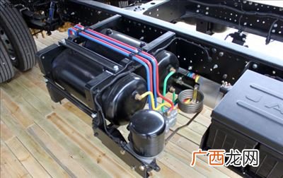 气刹和油刹的区别,气刹和油刹使用方法一样吗？