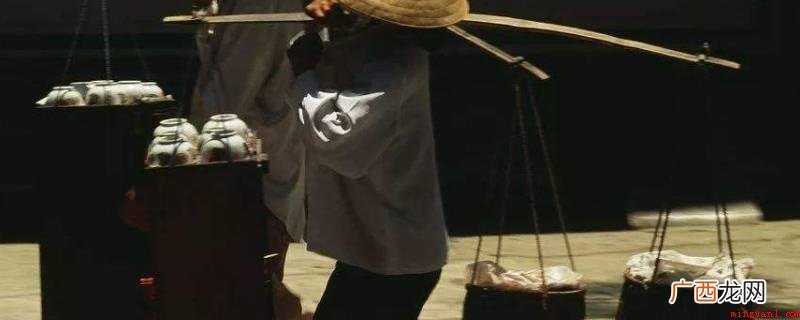 电视连续剧山城棒棒军“描绘的便是那种人群,仅在重庆主城称之为 扁担是什么颜色的