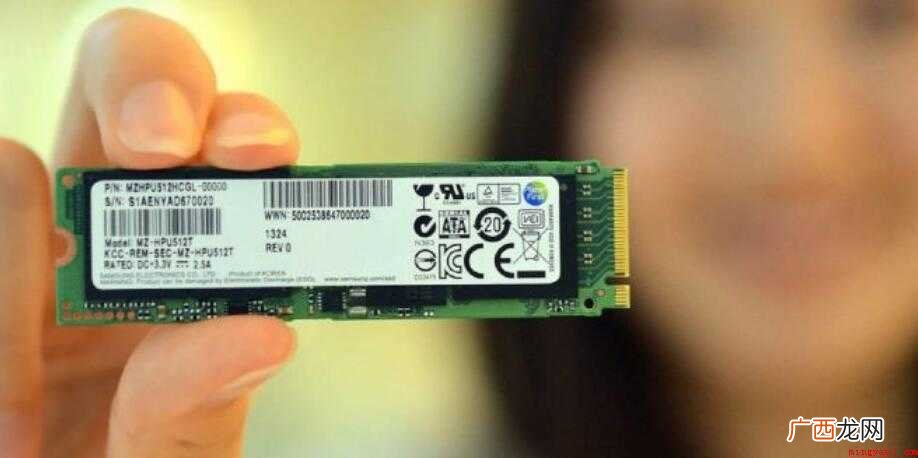 固态硬盘安装系统用什么磁盘格式