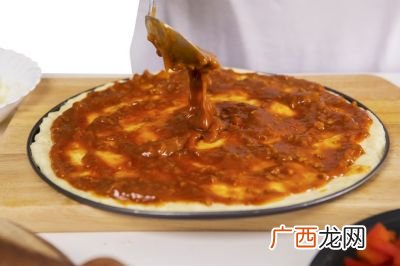 饭店黄瓜蘸酱的酱是什么酱,饭店蘸酱菜的做法？