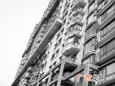 消防连廊是每层都有吗,32层高层连廊每层都有吗？