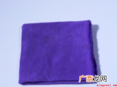 羊剪毛衣服裤子的脏处被吸进毛巾上 羊剪毛衣服怎么清洗
