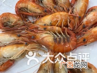 墨鱼嘴那个硬壳能吃吗,墨鱼怎么清蒸不脱皮？