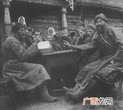 俄罗斯属于什么制度的国家,俄罗斯政体结构？