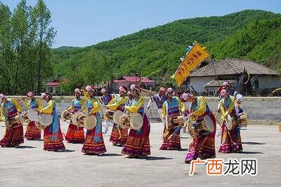 二战结束后美苏部队各自对三八线两边推行国防攻占后 朝鲜和韩国是什么关系？
