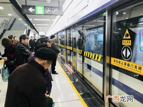坐高铁要提前多久进站,高铁站可以提前4小时进站？