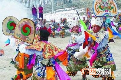藏族有什么传统节日和风俗,藏族的传统节日是什么？