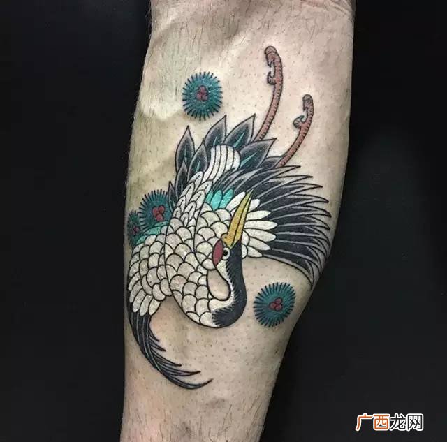纹身仙鹤寓意,蛇和牡丹寓意？