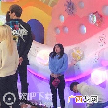 苗人凤是什么意思,胡斐最后去御笔峰为何带苗若兰?