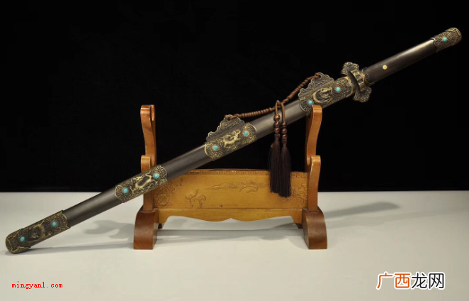 愿将腰下剑直为斩楼兰出自李白的哪个作品？