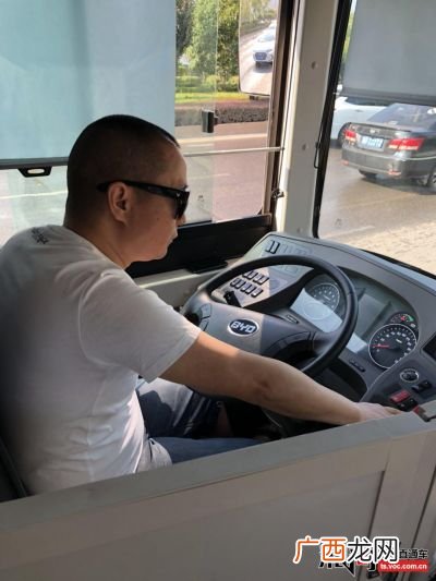 怎么投诉公交车司机到站不停车,公交车到站不停车怎么投诉？